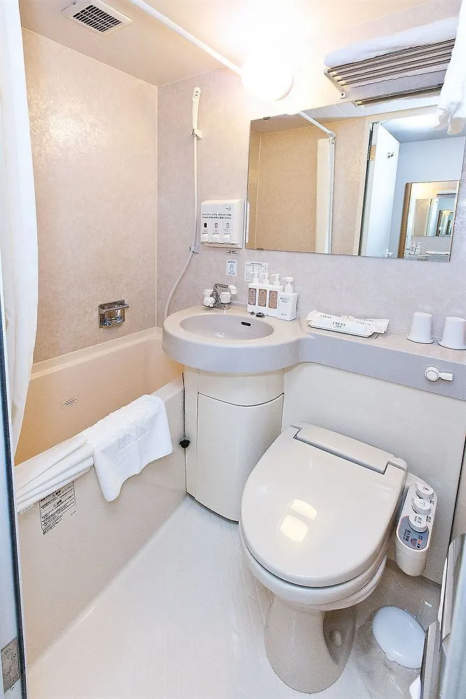 Отель Sotetsu Fresa Inn Tokyo Tamachi