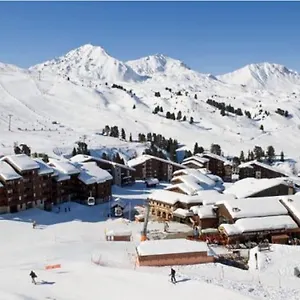 https://maeva-emeraude.hotels-rhonealpes.com