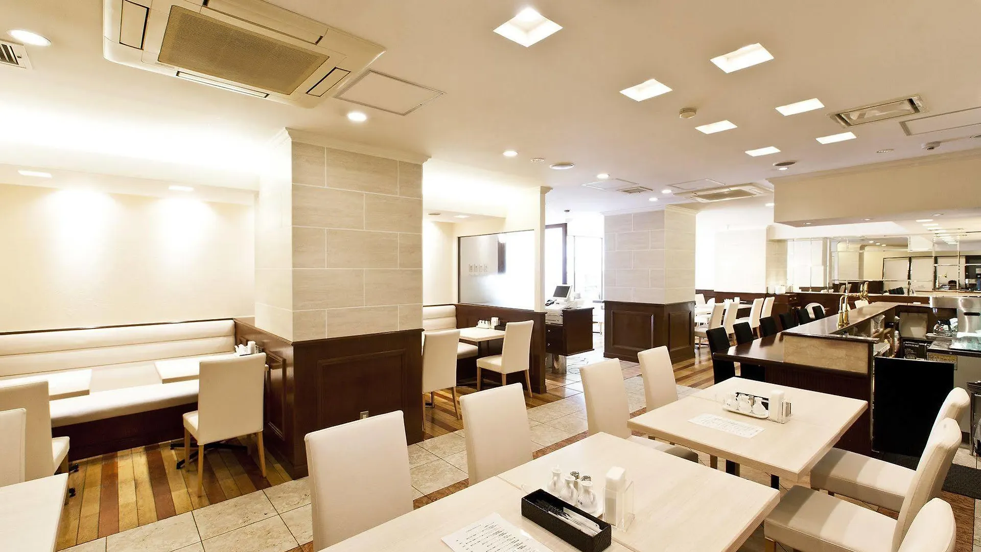 Szálloda Sotetsu Fresa Inn Tokyo Tamachi